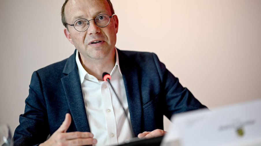 Wolfram Günther (Bündnis 90/Die Grünen), Sächsischer Staatsminister für Energie. / Foto: Britta Pedersen/dpa