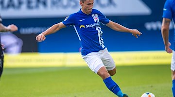 Mirnes Pepic kehrt zum Fußball-Drittligisten FC Erzgebirge Aue zurück. / Foto: Jens Büttner/dpa-Zentralbild/dpa/Archivbild