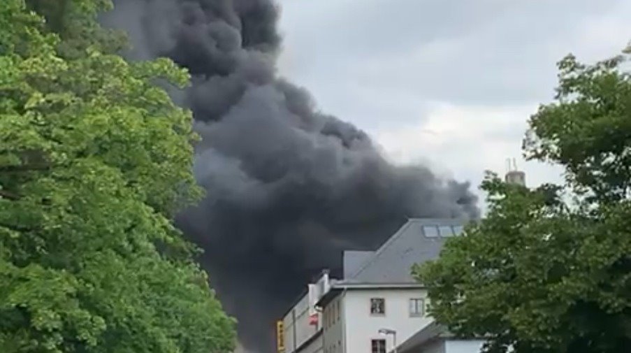 Großbrand in Chemnitzer Gießerei (Bild: privat)
