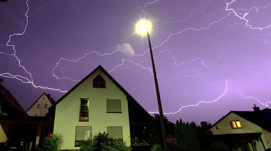 Kräftige Gewitter mit Starkregen und Hagel: Unbeständiges Wochenende in Sachsen