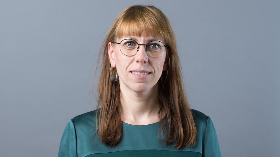 Katja Meier, Demokratieministerin in Sachsen, Bündnis 90/Die Grünen. / Foto: Sebastian Kahnert/dpa-Zentralbild/ZB