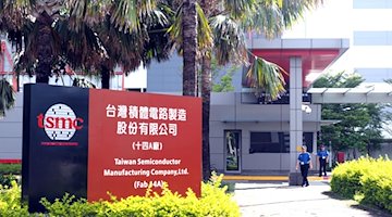 Das Gebäude der Taiwan Semiconductor Manufacturing Co Ltd (TSMC). / Foto: David Chang/EPA/dpa/Archivbild