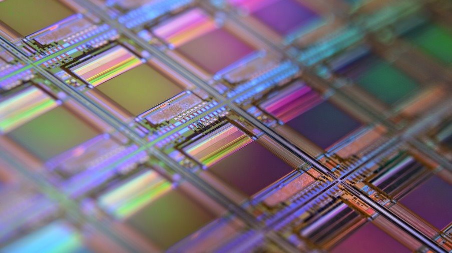 Microchips for Germany (Image: Laura Unsplash)