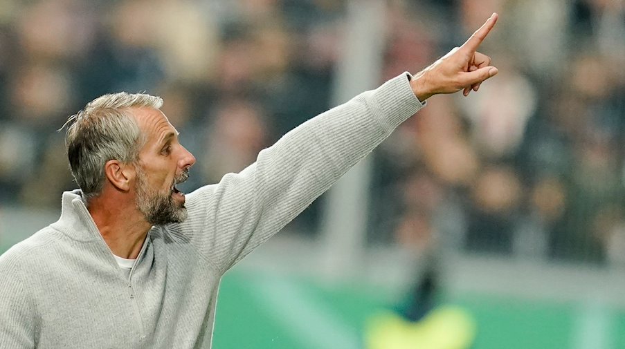 Leipzig coach Marco Rose gestures / Photo: Uwe Anspach/dpa