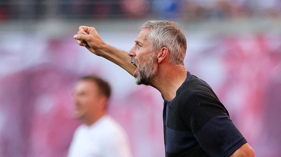 Marco Rose, entrenador del Leipzig, reacciona / Foto: Jan Woitas/dpa