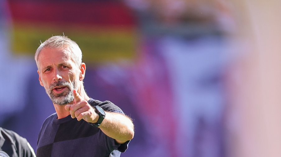 Marco Rose, entrenador del Leipzig, acude al estadio / Foto: Jan Woitas/dpa