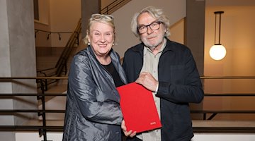 Das Fotografen-Ehepaar Ute und Werner Mahler ist mit dem Kulturpreis 2023 der DGPh ausgezeichnet worden. / Foto: Gerald Matzka/dpa