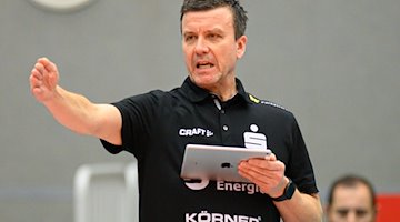 Dresden coach Alexander Waibl. His team has reached the round of 16 in the European CEV Cup / Photo: Robert Michael/dpa-Zentralbild/dpa/Archivbild
