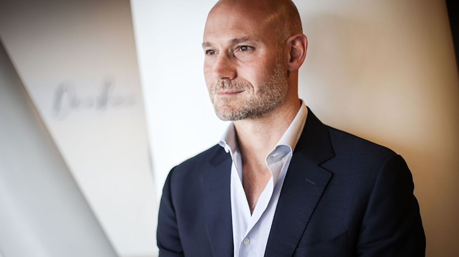 Omri Boehm before the "Non-Fiction Book of the Year 2023" award ceremony. / Photo: Christian Charisius/dpa