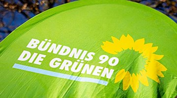 تم طباعة شعار الائتلاف 90/ الخضر على معرض / صورة: موريتز فرانكنبرج / دبليو الصحيفة الألمانية/رمزية