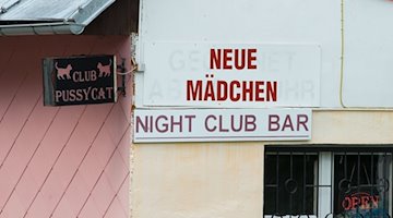 Ein Nachtclub in Horni Vltavice (Tschechien) nahe der deutsch-tschechischen Grenze. / Foto: picture alliance / dpa/Archivbild