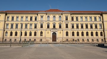 Das Gebäude des Landgerichts, in dem auch der sächsische Verfassungsgerichtshof seinen Sitz hat. / Foto: Sebastian Willnow/ZB/dpa