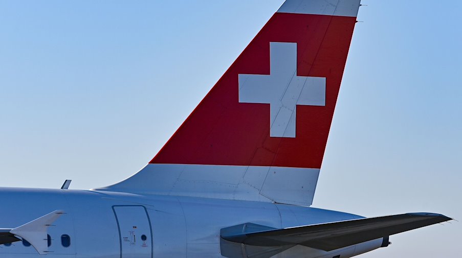 Ein Passagierflugzeug der Fluggesellschaft Swiss Air. / Foto: Patrick Pleul/dpa-Zentralbild/ZB/Archivbild