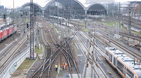 Obras en las vías de la estación central de Dresde. / Foto: Sebastian Kahnert/dpa/Archivbild