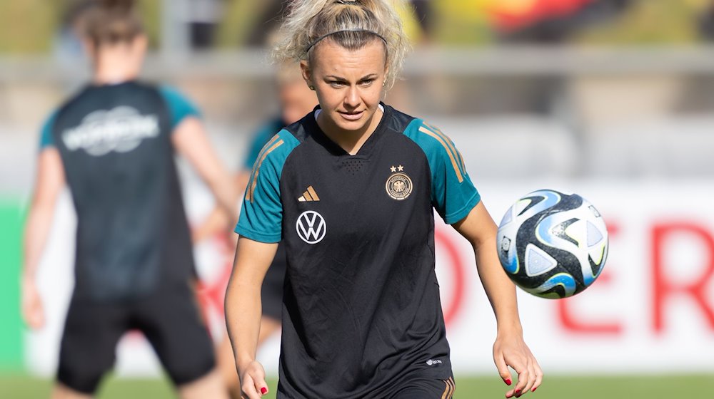 Lena Lattwein beim Training der Nationalmannschaft im Stadion am Brentanobad. / Foto: Jürgen Kessler/dpa