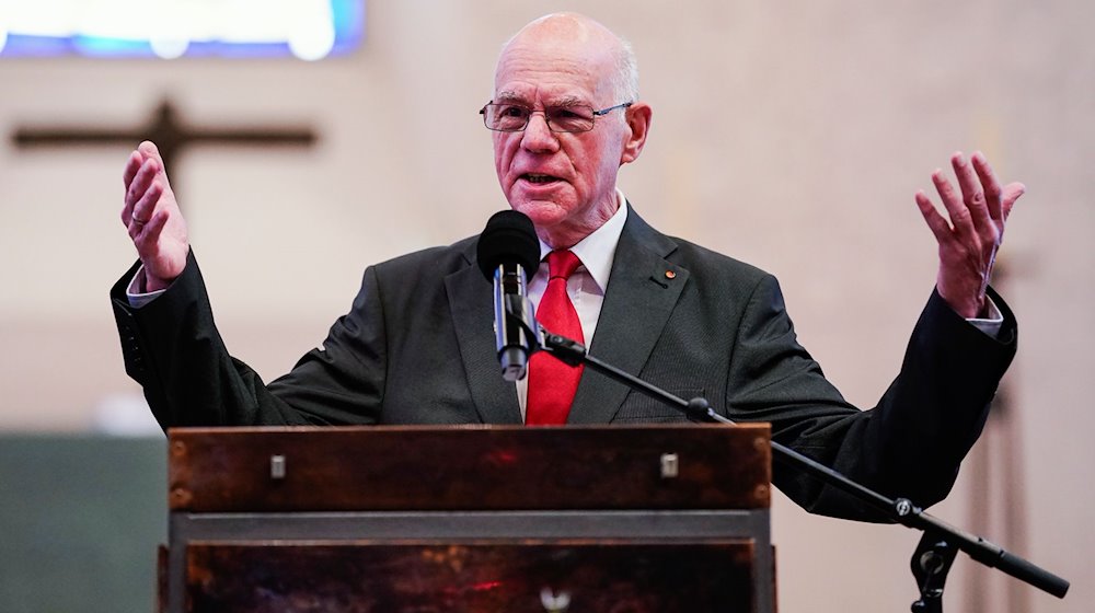 Former Bundestag President Norbert Lammert speaks at the Luther Prize award ceremony in the Holy Trinity Church in Worms in July 2021 / Photo: Uwe Anspach/dpa