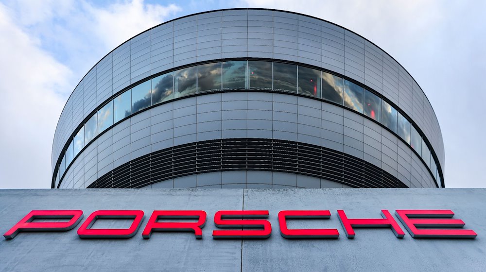 Das Kundenzentrum des Leipziger Porsche Werks. / Foto: Jan Woitas/dpa-Zentralbild/dpa