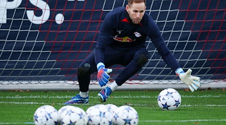 Leipzig goalkeeper Peter Gulacsi at training. He calls for a consistent defense for the Bayern game. / Photo: Jan Woitas/dpa/Archivbild