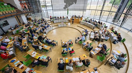 Вид на пленарну залу парламенту землі Саксонія / Фото: Robert Michael/dpa