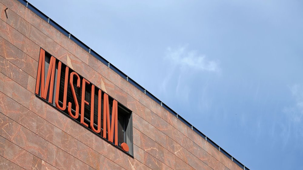Напис "Музей" на будівлі / Фото: Jan Woitas/dpa/Symbolic image