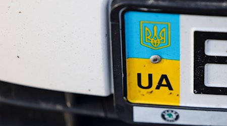 سيارة بلوحة أوكرانية. / صورة: فرانك مولتر / دبا / صورة أرشيفية