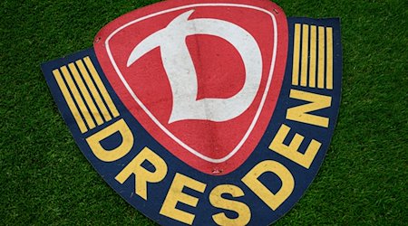 Vista del escudo del Dinamo de Dresde / Foto: Robert Michael/dpa