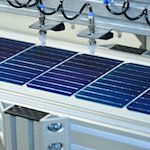 Solarzellen in der Produktion. / Foto: Robert Michael/dpa/Symbolbild