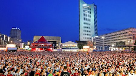 Tausende Zuschauer. / Foto: Andreas Lander/dpa/Archivbild