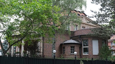 Das Generalkonsulat der Russischen Föderation. Der Standort wurde zum Jahresende 2023 geschlossen. / Foto: Sebastian Willnow/dpa/Archiv