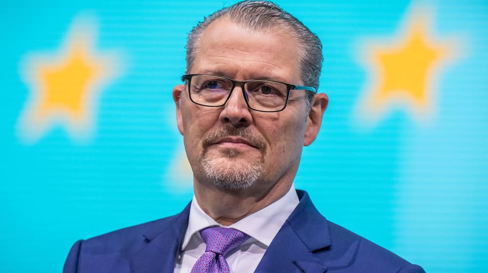 Rainer Dulger, Arbeitgeberpräsident, spricht beim CDU-Bundesparteitag. / Foto: Michael Kappeler/dpa