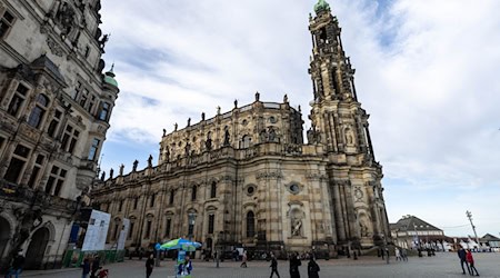 Die Katholische Hofkirche Dresden, offiziell Kathedrale Sanctissimae Trinitatis. / Foto: Daniel Schäfer/dpa