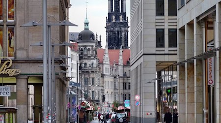 Immer mehr Unternehmen in Dresden setzen sich gegen unerlaubte Nebentätigkeiten und Schwarzarbeit zur Wehr / Bild von andreasmetallerreni auf pixabay