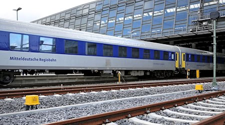 Construction work is underway on the railroad line between Leipzig and Chemnitz - with consequences for passengers. (Archive image) / Photo: picture alliance / ZB