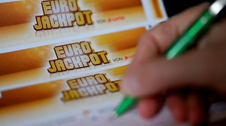 Dos sajones han ganado sumas de seis cifras en el Eurojackpot. (Imagen simbólica) / Foto: Monika Skolimowska/dpa-Zentralbild/dpa