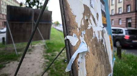 According to the police, the destruction in Dresden was not just aimed at one particular party. (Archive image) / Photo: Robert Michael/dpa