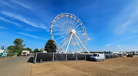 Ursachenforschung: Ermittler suchen weiter nach den Gründen des Brandes eines Riesenrads auf dem Highfield-Festival. / Foto: Tobias Junghannß/dpa