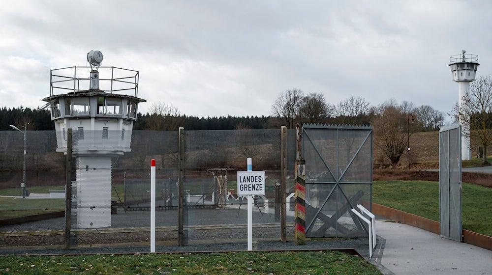 Mała wjes při bayersko-durinskej hranicy bě w zymnej wójnje lětdźesatki dołho dźělena a zdoby sej jako «Little Berlin» mjezynarodnu sławnosć. (Archivbild) / Foto: Daniel Vogl/dpa