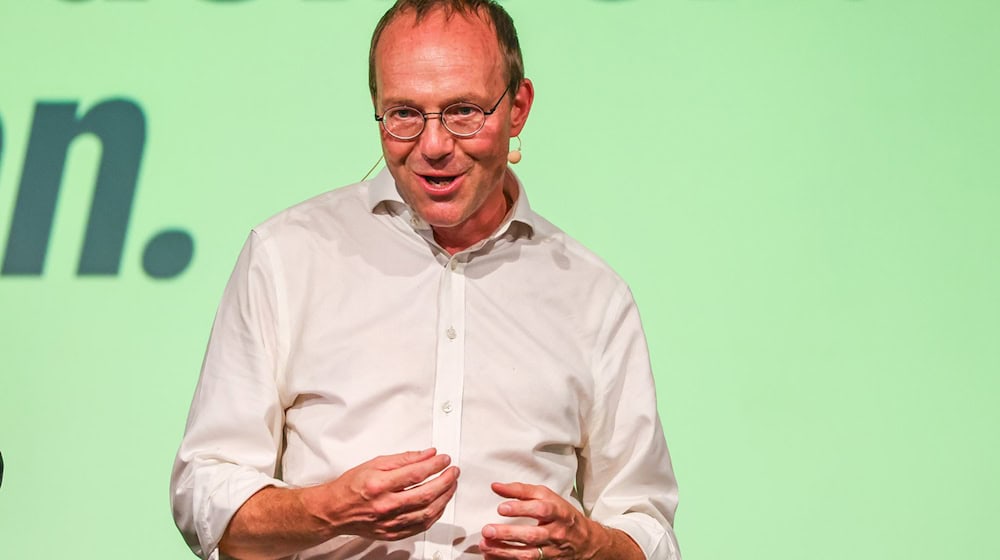 Wolfram Günther von den Grünen schlägt für die neue Legislaturperiode eine Milliarden-Investition in die Wasserversorgung vor. / Foto: Jan Woitas/dpa