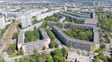 Vor allem in Sachsens Großstädten rutscht man leicht über die im Bürgergeld gestattete Miethöhe. (Archivfoto) / Foto: Sebastian Kahnert/dpa