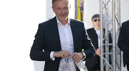 FDP leader and Federal Finance Minister Christian Lindner at an election campaign event in Dresden / Photo: Sebastian Kahnert/dpa