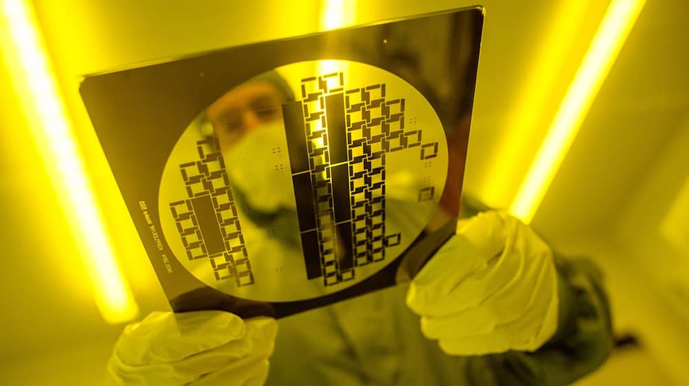 The new ESMC chip plant in Dresden is intended to strengthen European expertise in semiconductor production in the long term. (Archive image) / Photo: Klaus-Dietmar Gabbert/dpa