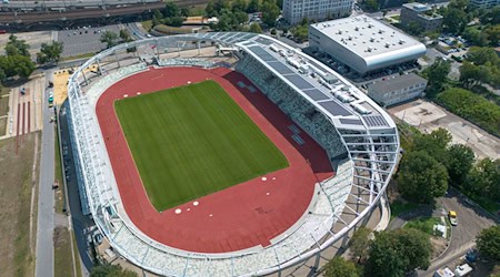 A bird's eye view of the renovated Heinz Steyer Stadium in Dresden / Photo: Daniel Wagner/dpa