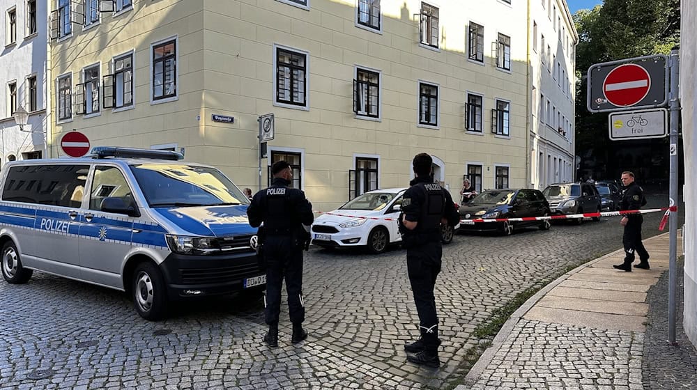 Görlitz Polizeieinsatz vor einer Schule in Görlitz. / Foto: Danilo Dittrich/dpa