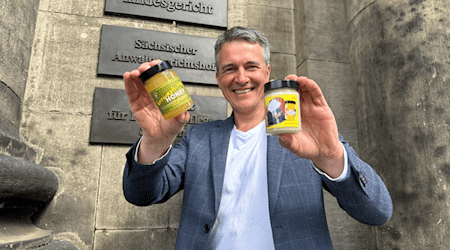 Rico Heinzig vor dem Oberlandesgericht in Dresden (Bild: Thomas Wolf)