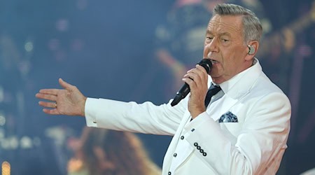 Roland Kaiser at the "Kaisermania" concert in Dresden (here on July 26, 2024). All shows were and are sold out / Photo: Sebastian Willnow/dpa