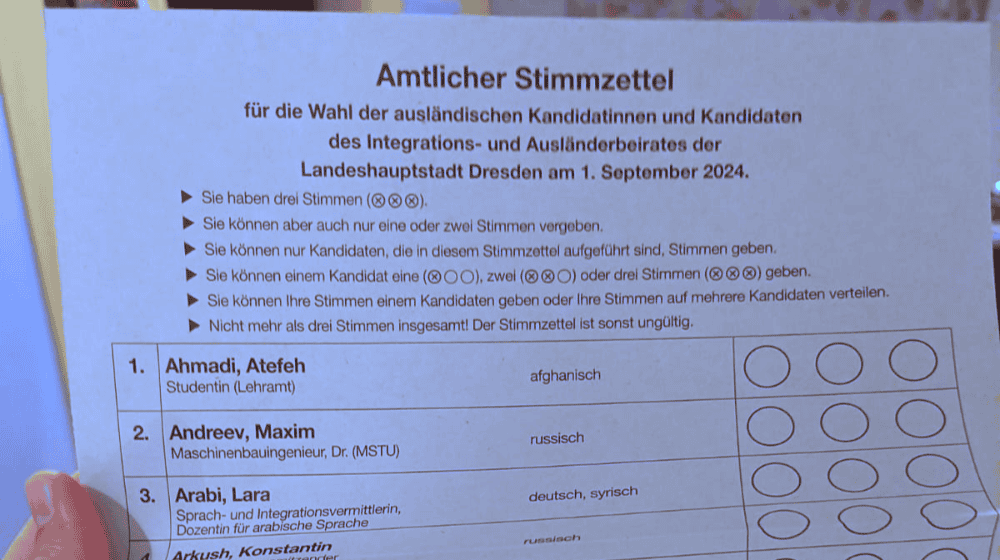 Stimmzettel zur Briefwahl 2024 für Integrations- und Ausländerbeirat Dresden (Bild: Iryna Kushko)