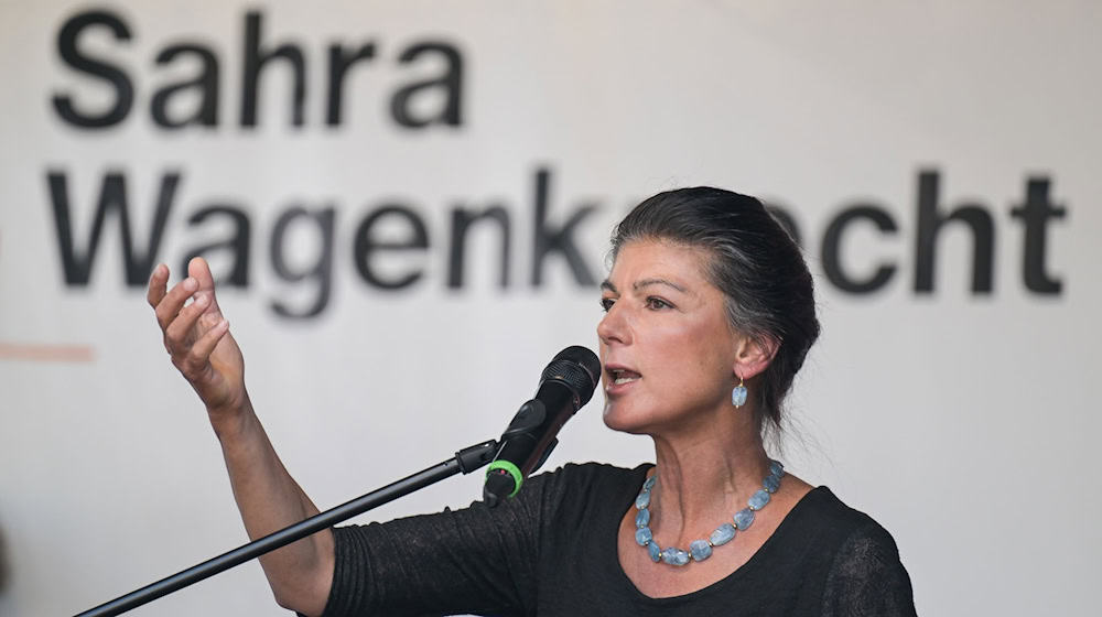 BSW-Namensgeberin Sahra Wagenknecht hält die Besteuerung von Renten für einen großen Fehler der Politik. (Archivbild) / Foto: Hannes P. Albert/dpa