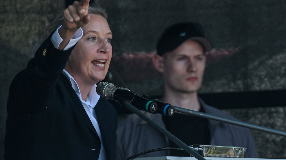 Die AfD-Co-Vorsitzende Alice Weidel sieht in dem Wahlerfolg ihrer Partei einen Regierungsauftrag durch die Wählerinnen und Wähler. (Archivbild) / Foto: Hannes P Albert/dpa