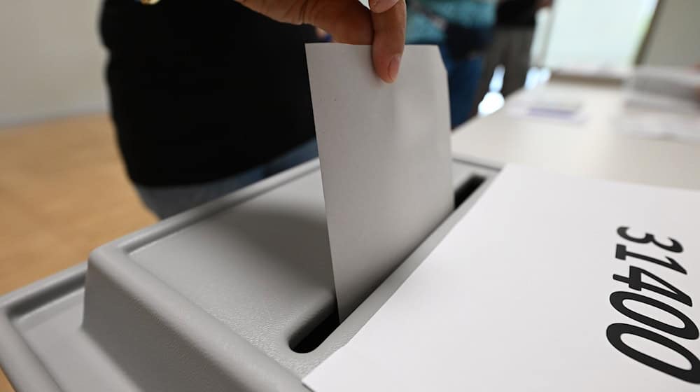 Según la policía, se manipularon papeletas de voto durante las elecciones estatales en Dresde. / Foto: Robert Michael/dpa