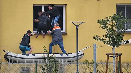 Mindestens 18 Menschen kamen in den Fluten ums Leben.  / Foto: Ožana Jaroslav/CTK/dpa